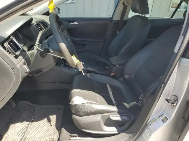 2012 VOLKSWAGEN JETTA SE  