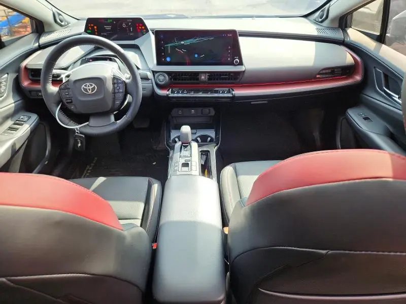 2024 TOYOTA PRIUS   