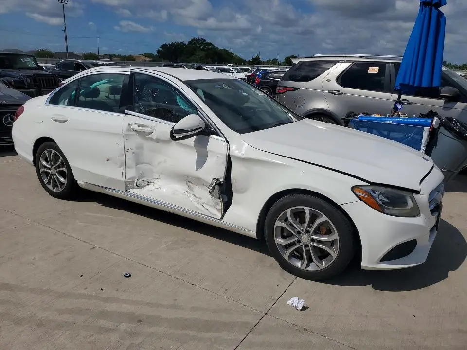 2016 MERCEDES-BENZ C 300  