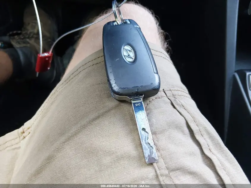 2019 HYUNDAI VELOSTER 2.0