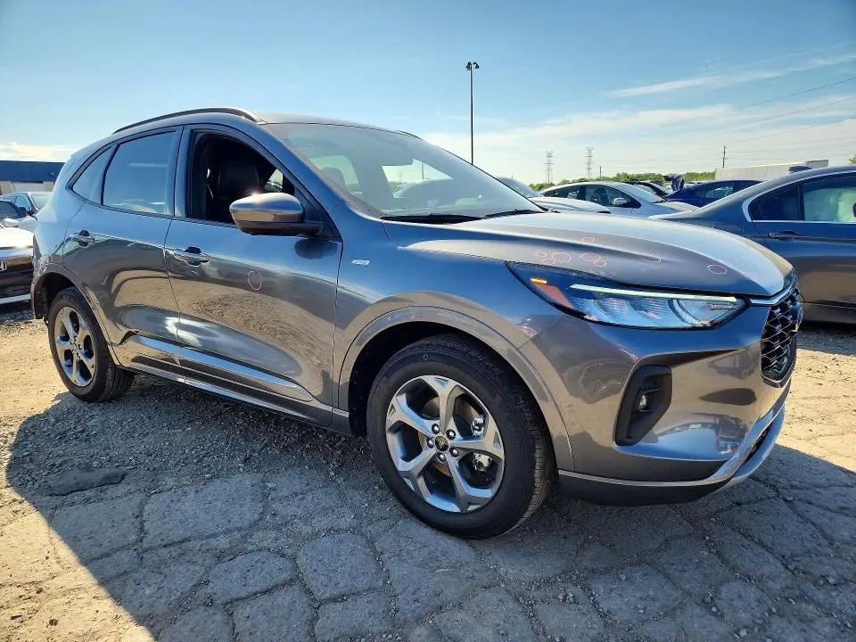 2024 FORD ESCAPE ST LINE SELECT  