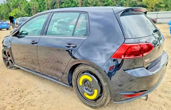 2015 VOLKSWAGEN GTI   