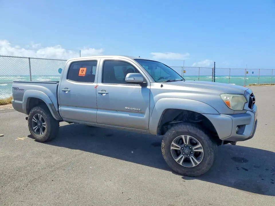 2015 TOYOTA TACOMA   