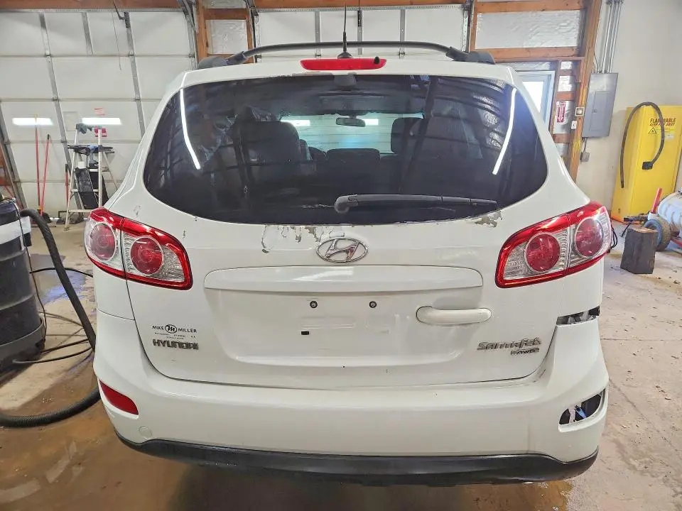 2010 HYUNDAI SANTA FE GLS  