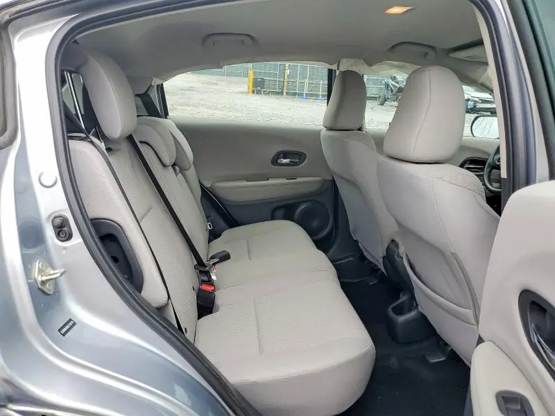 2017 HONDA HR-V LX  