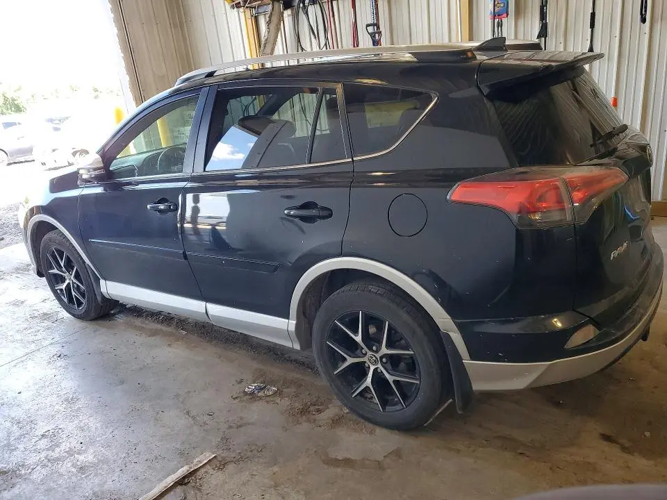 2016 TOYOTA RAV4 SE  