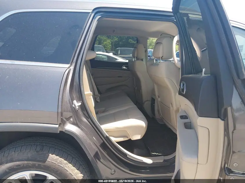 2019 JEEP GRAND CHEROKEE LAREDO E 4X4