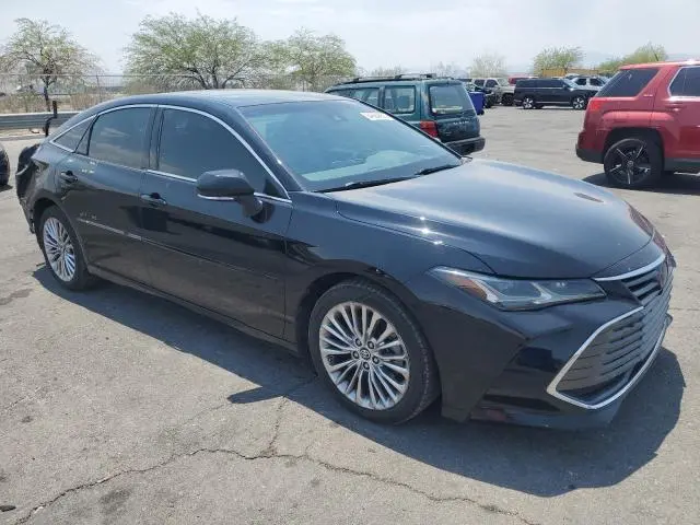 2019 TOYOTA AVALON XLE  