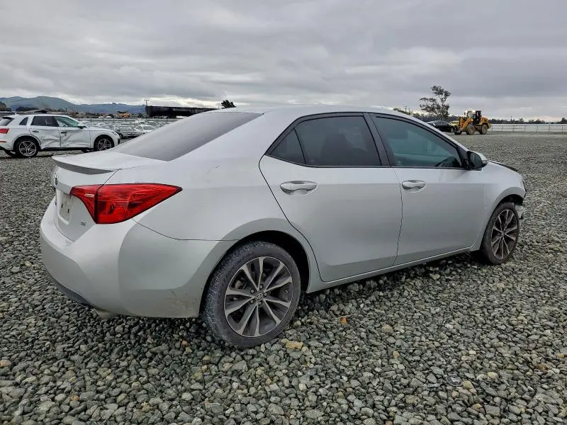 2017 TOYOTA COROLLA SE  