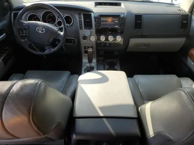 2010 TOYOTA TUNDRA CREWMAX LIMITED  