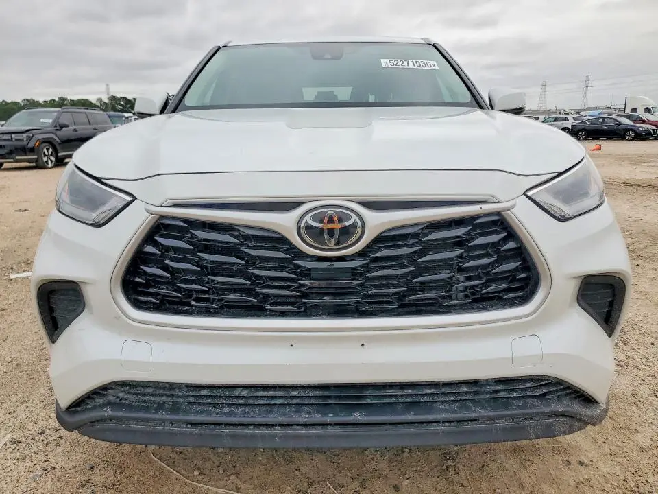 2022 TOYOTA HIGHLANDER L  