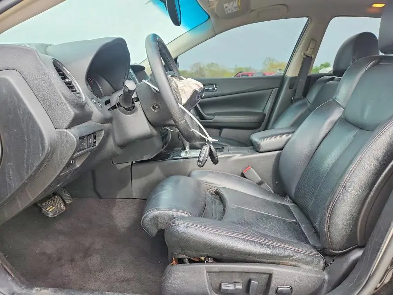 2011 NISSAN MAXIMA   