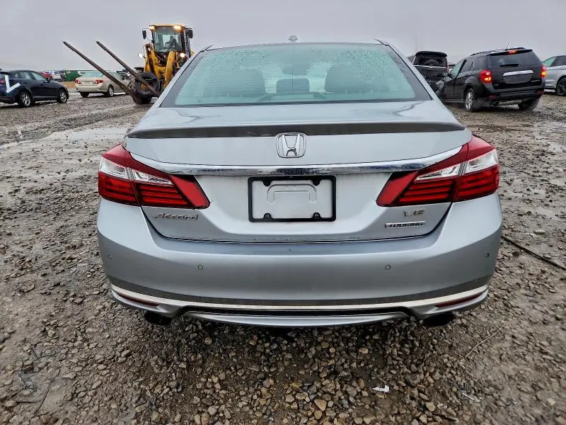 2016 HONDA ACCORD TOURING  