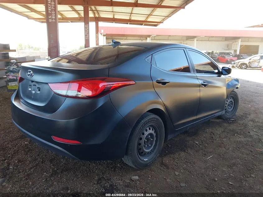 2016 HYUNDAI ELANTRA SE