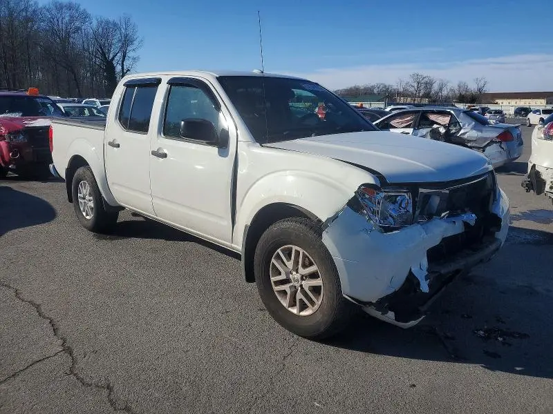 2014 NISSAN FRONTIER S  