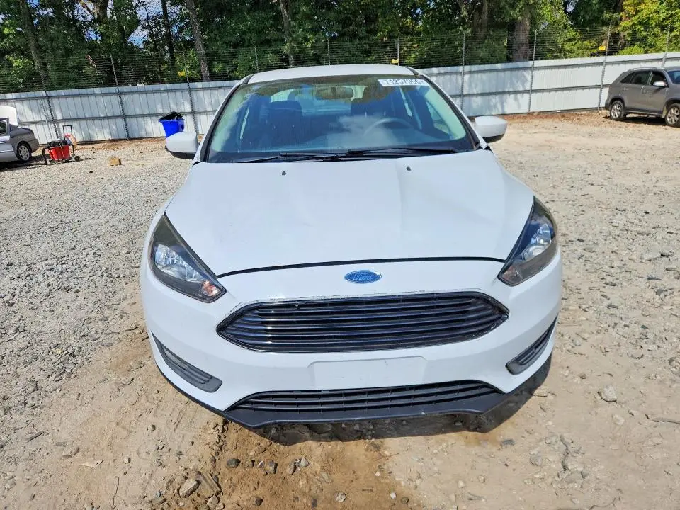 2018 FORD FOCUS SE  