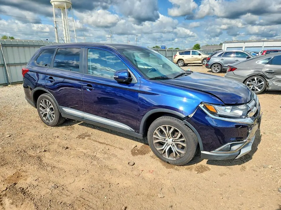 2016 MITSUBISHI OUTLANDER SE  