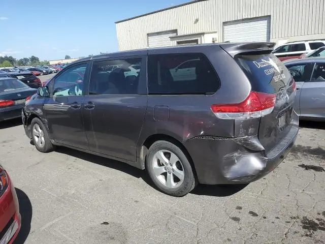 2012 TOYOTA SIENNA BASE  
