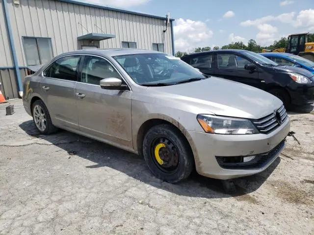 2013 VOLKSWAGEN PASSAT SE  