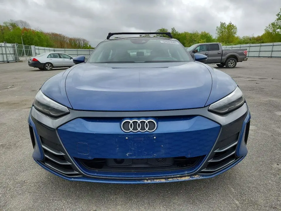 2024 AUDI E-TRON GT PREMIUM PLUS  