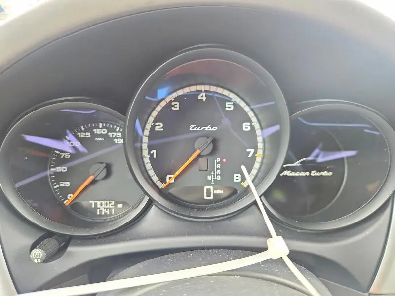 2015 PORSCHE MACAN TURBO  