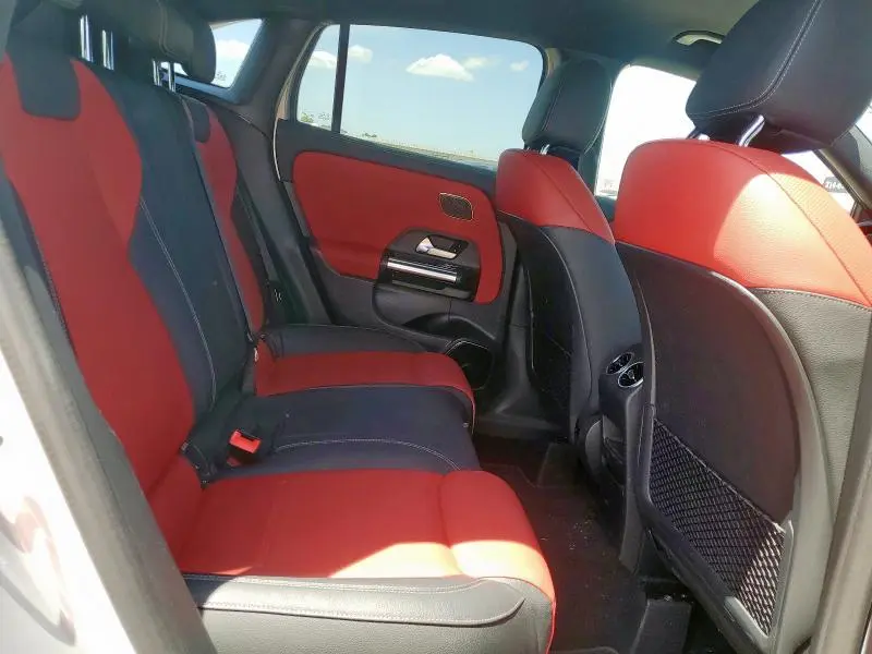 2021 MERCEDES-BENZ GLA 250  