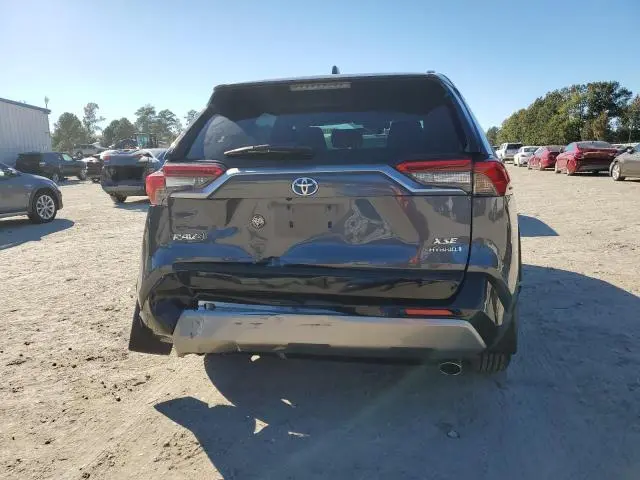 2022 TOYOTA RAV4 XSE  
