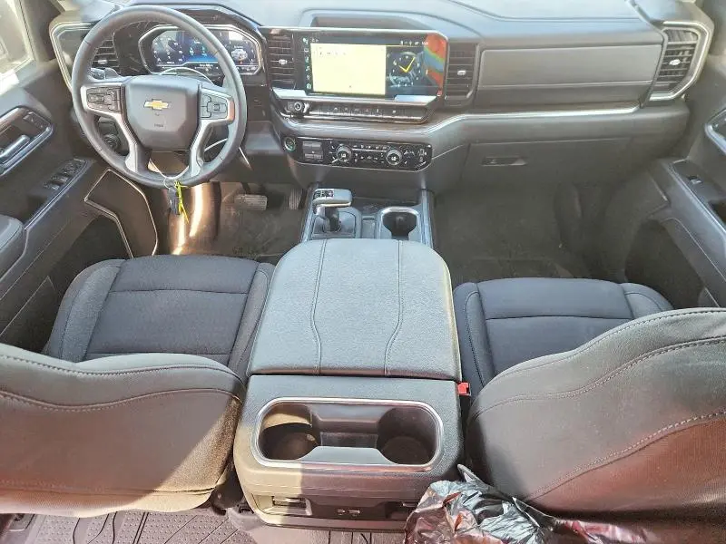 2023 CHEVROLET SILVERADO C1500 LT  