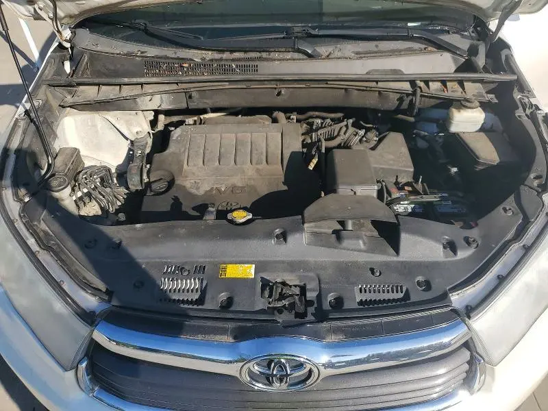 2014 TOYOTA HIGHLANDER XLE  