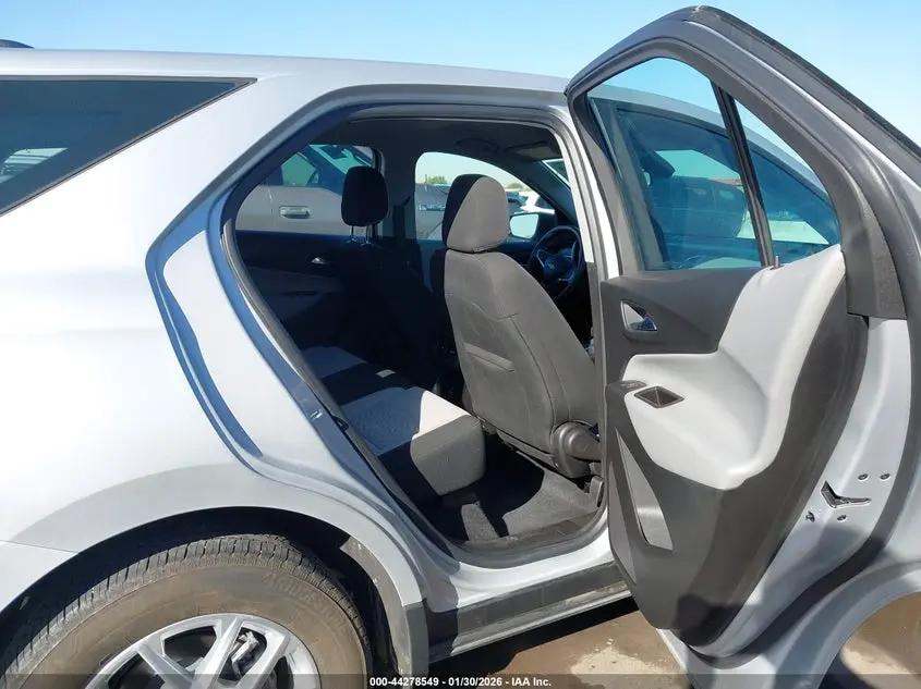 2022 CHEVROLET EQUINOX AWD LS