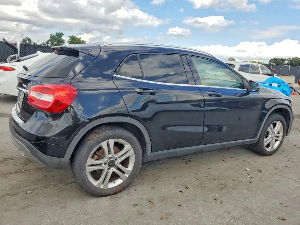 2015 MERCEDES-BENZ GLA 250 4MATIC  