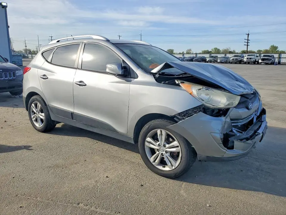 2013 HYUNDAI TUCSON GLS  