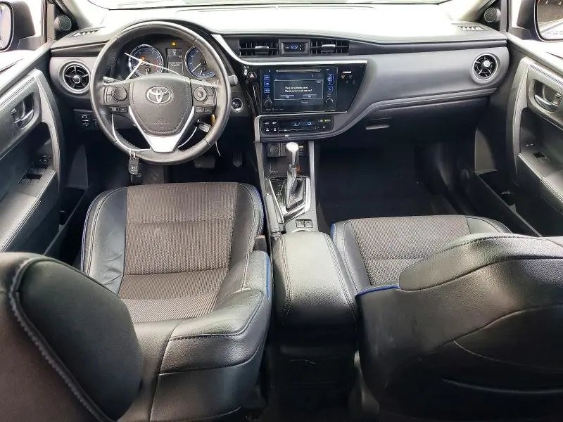 2017 TOYOTA COROLLA SE  