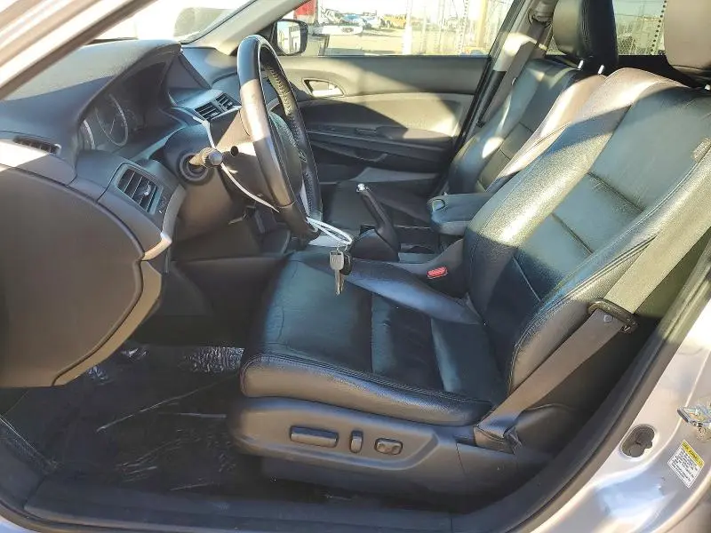 2011 HONDA ACCORD SE  