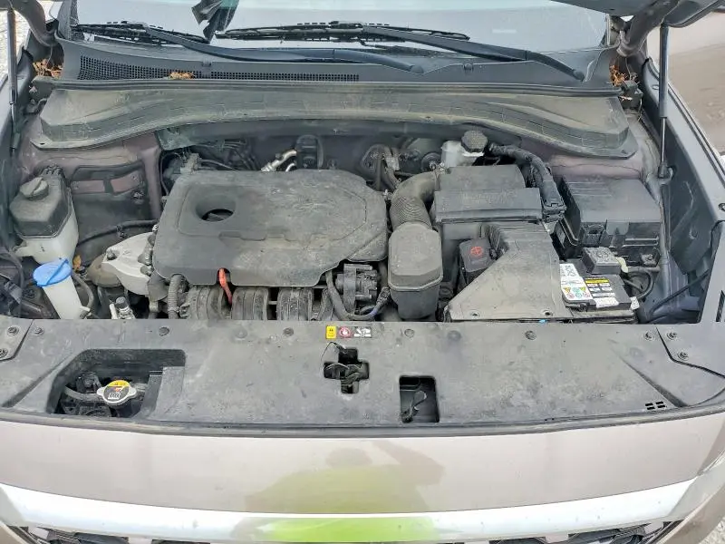 2019 HYUNDAI SANTA FE SE  
