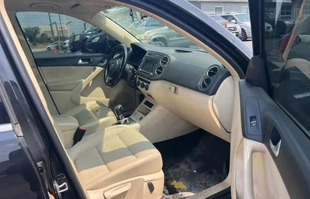 2015 VOLKSWAGEN TIGUAN S