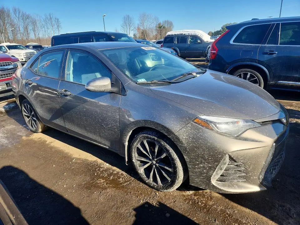2017 TOYOTA COROLLA SE  