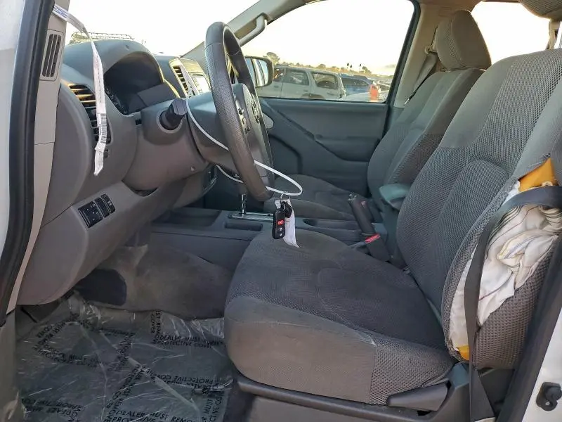 2016 NISSAN FRONTIER S  