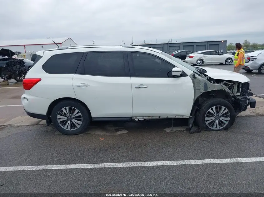 2017 NISSAN PATHFINDER S