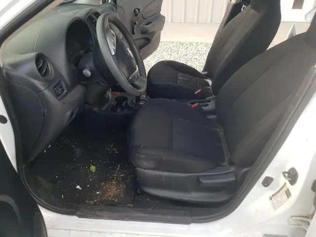 2017 NISSAN VERSA S  