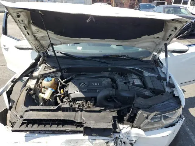 2016 VOLKSWAGEN PASSAT SE  