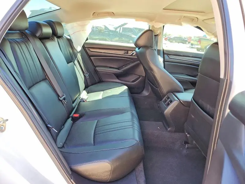 2020 HONDA ACCORD TOURING  