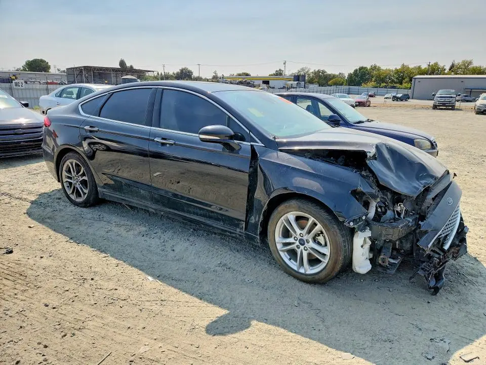 2019 FORD FUSION TITANIUM  