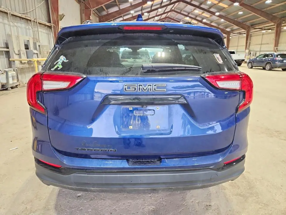 2022 GMC TERRAIN SLE  