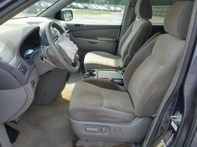 2010 TOYOTA SIENNA CE  