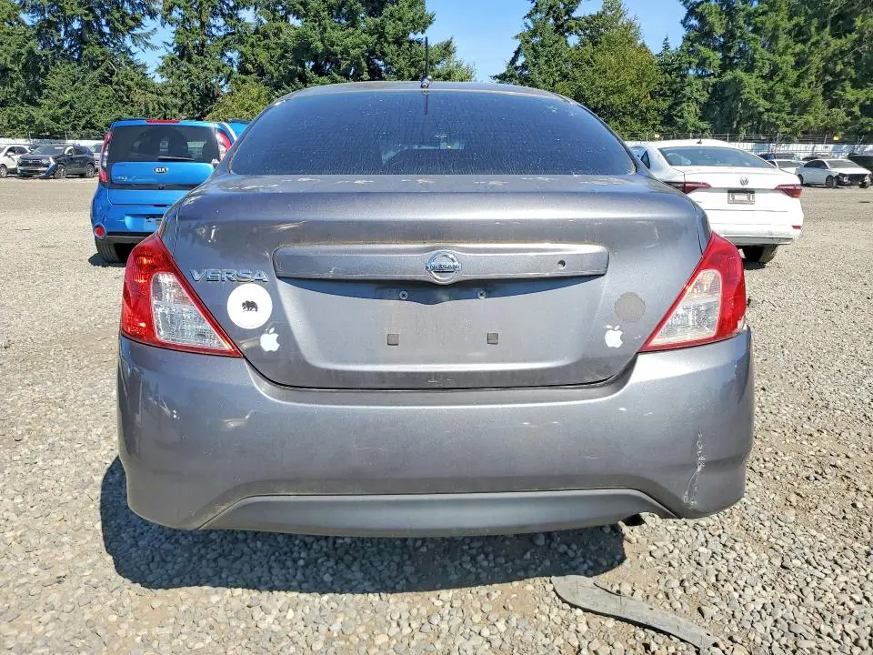 2018 NISSAN VERSA S  