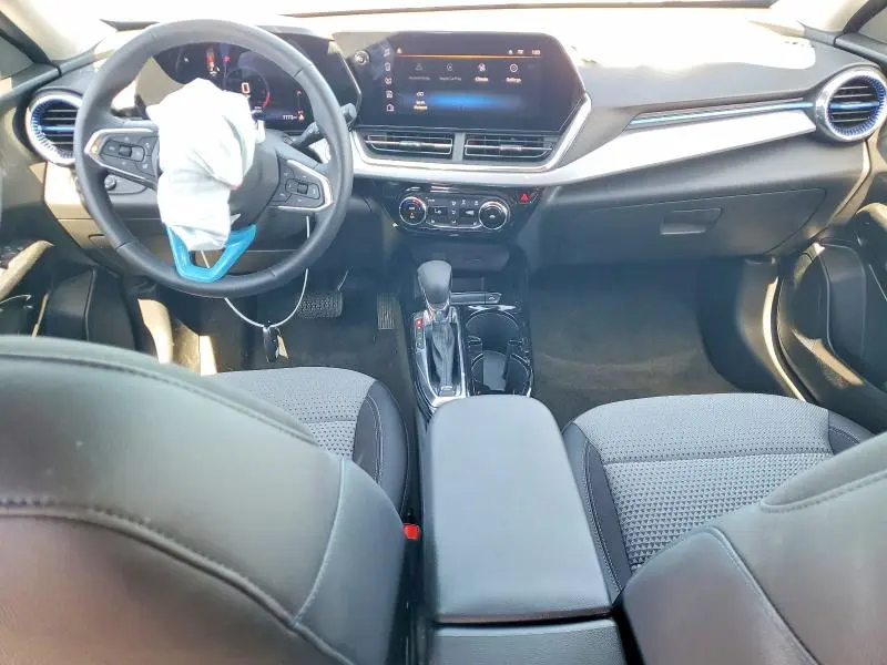 2025 CHEVROLET TRAX 1LT  