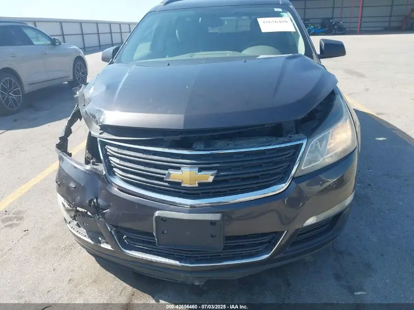 2014 CHEVROLET TRAVERSE LS