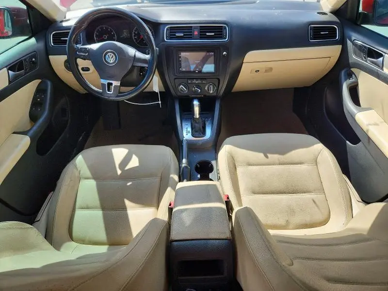 2012 VOLKSWAGEN JETTA SE  