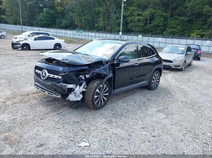 2023 MERCEDES-BENZ GLA 250  